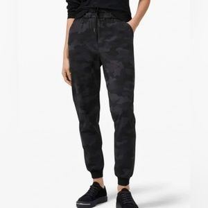 Lululemon Stretch High-Rise Jogger - Heritage Camo - Size 4